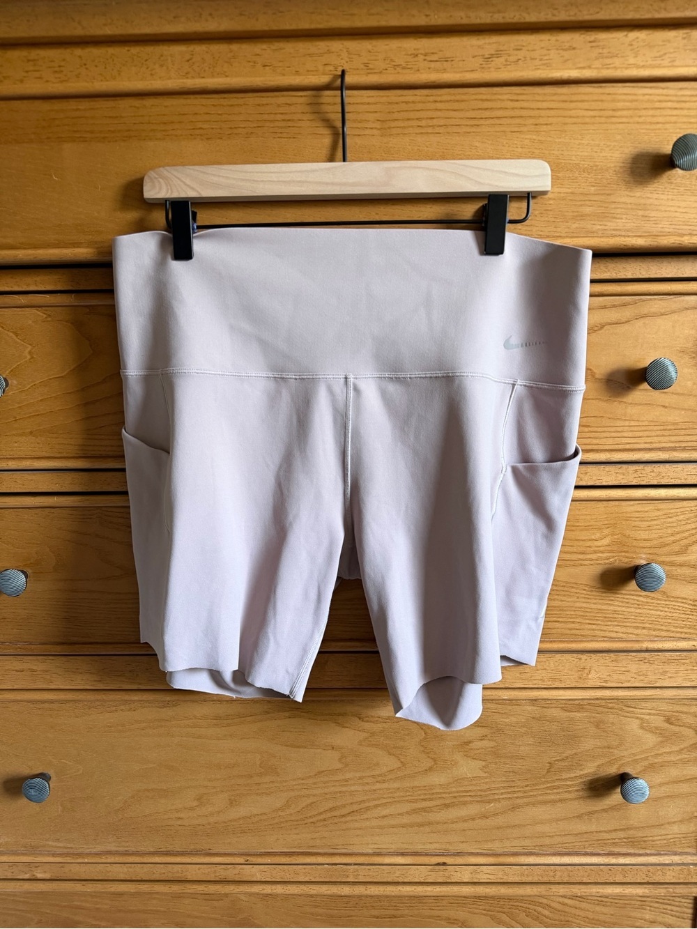 Nike Universa Women's High-Waisted Biker Shorts with Pockets Size XXL Cropped